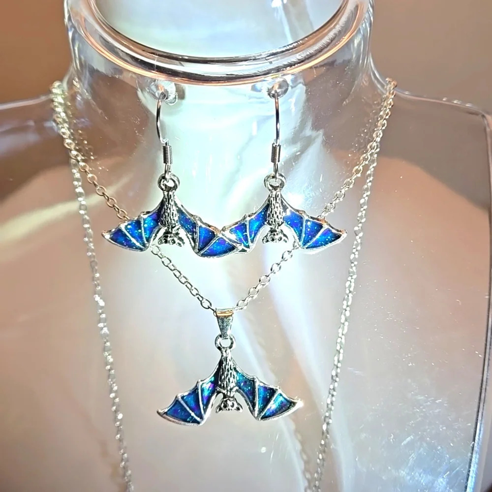 3-Piece Bat Charm Jewelry Set - Ideal for Parties and Cosplay Costumes